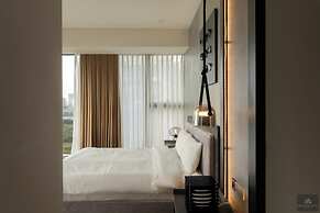 Metropole Residences Luxury Suite