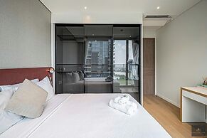 Metropole Residences Luxury Suite