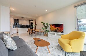 Metropole Residences Luxury Suite