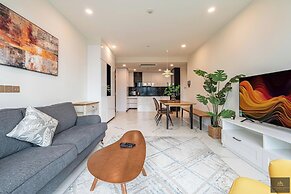 Metropole Residences Luxury Suite