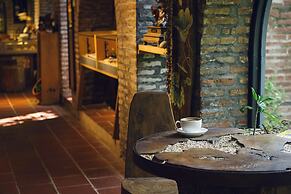 White House Monet Garden Coffee