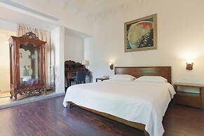 White House Monet Garden Coffee