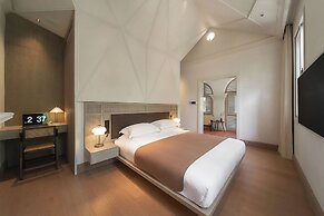 White House Monet Garden Coffee