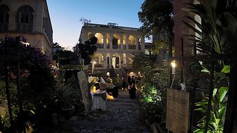 White House Monet Garden Coffee