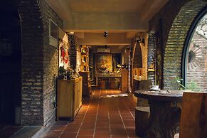 White House Monet Garden Coffee