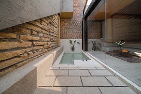 White House Monet Garden Coffee