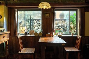 White House Monet Garden Coffee