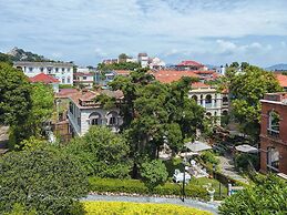 White House Monet Garden Coffee