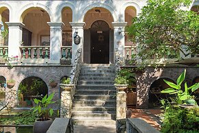 White House Monet Garden Coffee