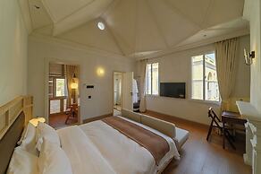 White House Monet Garden Coffee