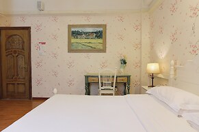 White House Monet Garden Coffee