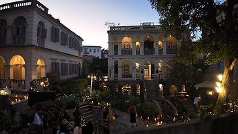 White House Monet Garden Coffee