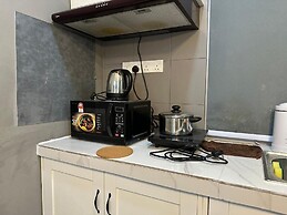 Champs Elysees Homestay by Landmark