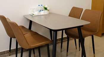 R&F Hotel and Apartment