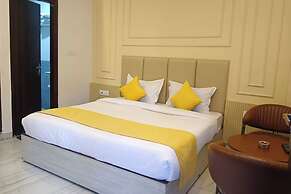 Airport Hotel Classic Crowne