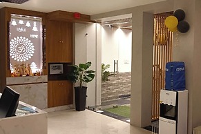 Airport Hotel Classic Crowne