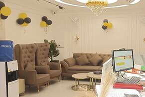 Airport Hotel Classic Crowne