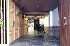 Airport Hotel Classic Crowne