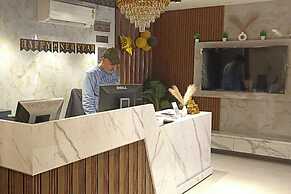 Airport Hotel Classic Crowne