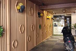 Airport Hotel Classic Crowne