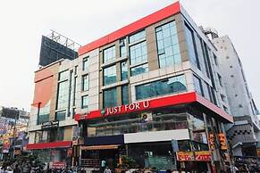 Hotel Diamond Park, Madhapur