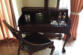 Beach Rock Resort Belitung