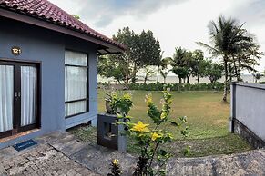 Beach Rock Resort Belitung