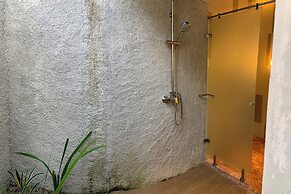 Beach Rock Resort Belitung