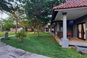 Beach Rock Resort Belitung