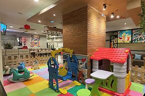 El Royale By Farizi Rooms