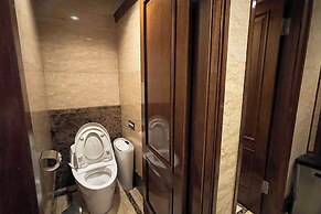 El Royale By Farizi Rooms