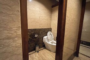 El Royale By Farizi Rooms