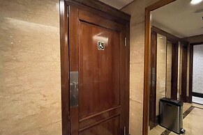 El Royale By Farizi Rooms