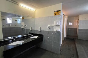 El Royale By Farizi Rooms