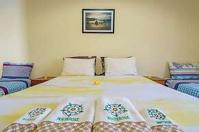 Whiterose Guesthouse