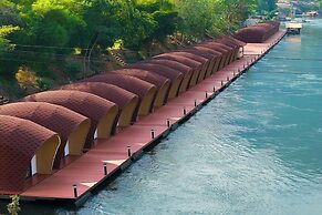 Daoneua Riverside Resort