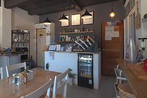 Hometel Barrio House Mactan