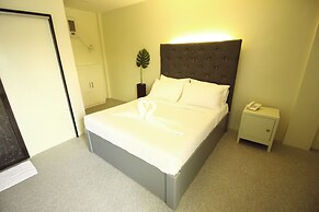 The Paragon Hotel And Restaurant