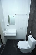 The Paragon Hotel And Restaurant