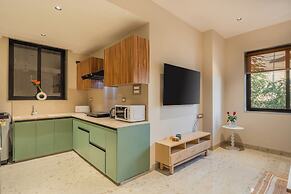 ELIVAAS Kamerios Verano 1 BHK with Pool