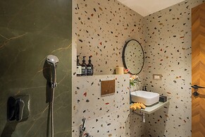 ELIVAAS Kamerios Verano 1 BHK with Pool