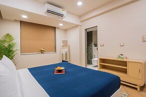 ELIVAAS Kamerios Verano 1 BHK with Pool