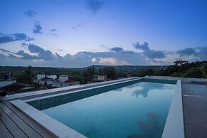 ELIVAAS Kamerios Verano 1 BHK with Pool