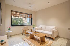 ELIVAAS Kamerios Verano 1 BHK with Pool