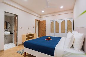 ELIVAAS Kamerios Verano 1 BHK with Pool