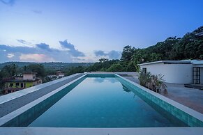 ELIVAAS Kamerios Verano 1 BHK with Pool