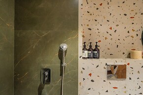 ELIVAAS Kamerios Verano 1 BHK with Pool