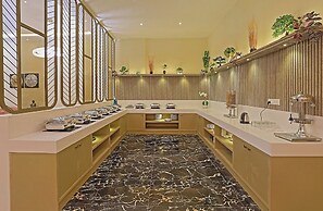 Grand Continent Hotel