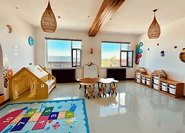 QING Luxury Campground Hotel