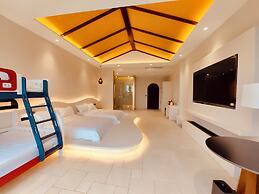 QING Luxury Campground Hotel